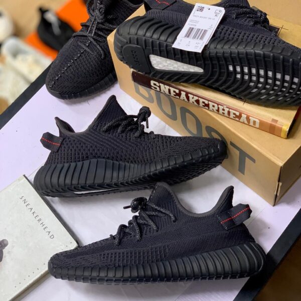 Yeezy v2 350 Black - Image 2
