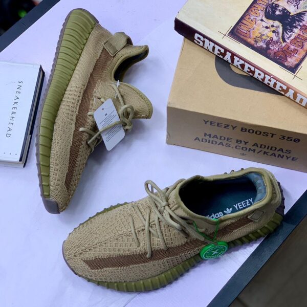 Yeezy Desert Sand Brown - Image 3