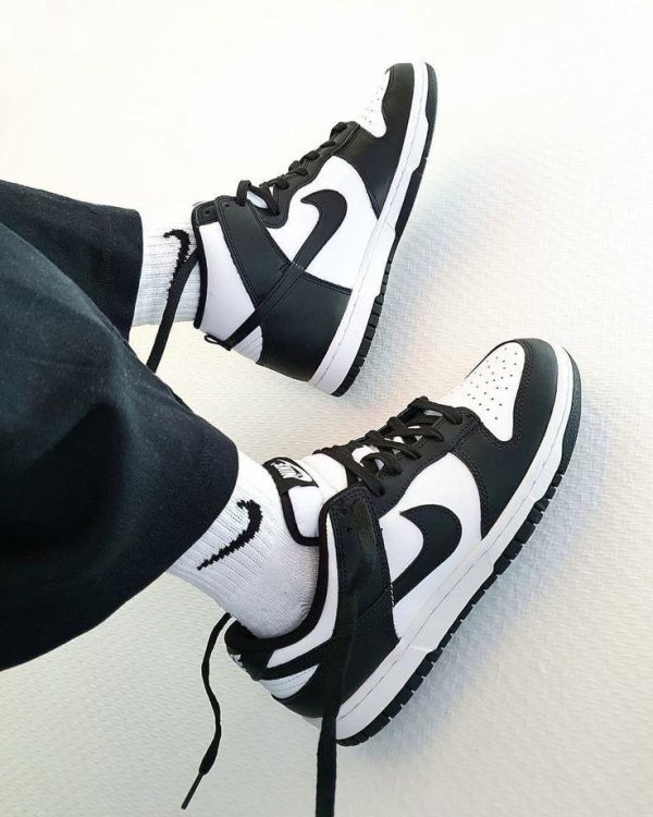 SB dunk low Panda