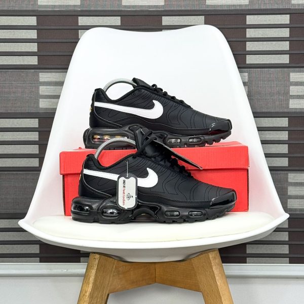 Nike Airmax Tiempo PLUS - Image 3