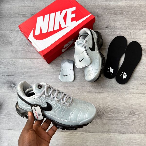Nike Airmax Tiempo PLUS - Image 2