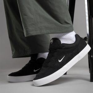 SB Malor Black/White