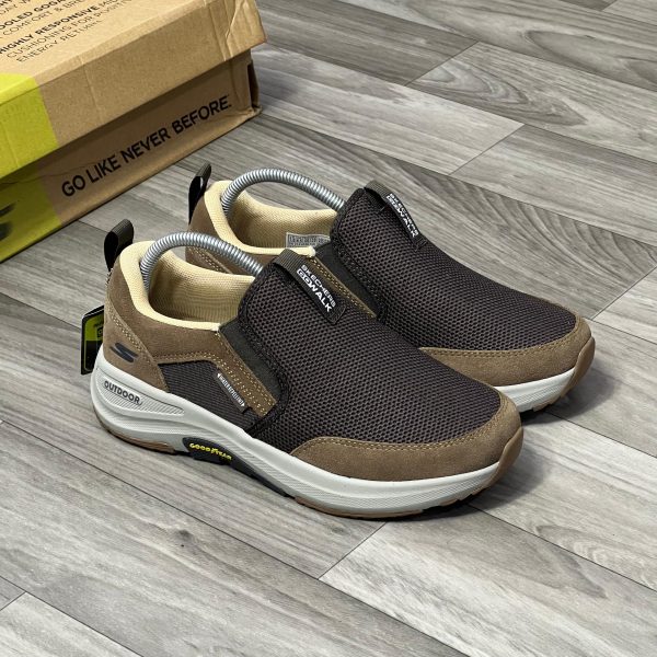 Skechers Slip on - Image 2