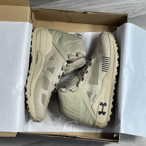 Under Armour Cream