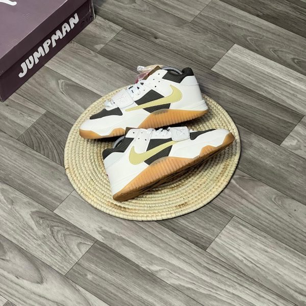Travis scott Jordan Jumpman sail