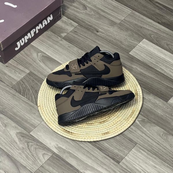 Travis scott Jordan MOCHA