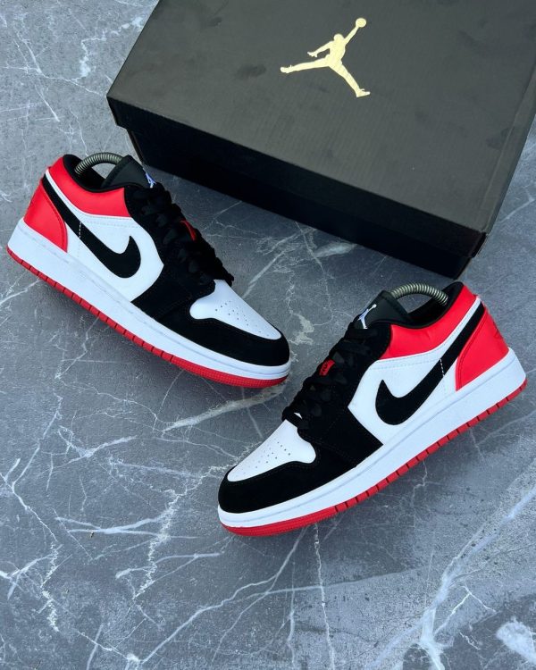 AJ 1 Low Mystric Red