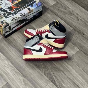 AJ 1 High Red