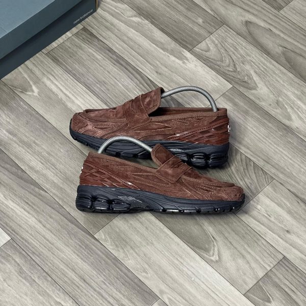 New Balance 1906L Burgundy - Image 3