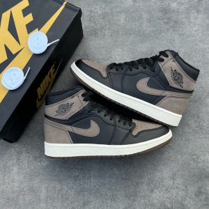 AJ 1 Palomino