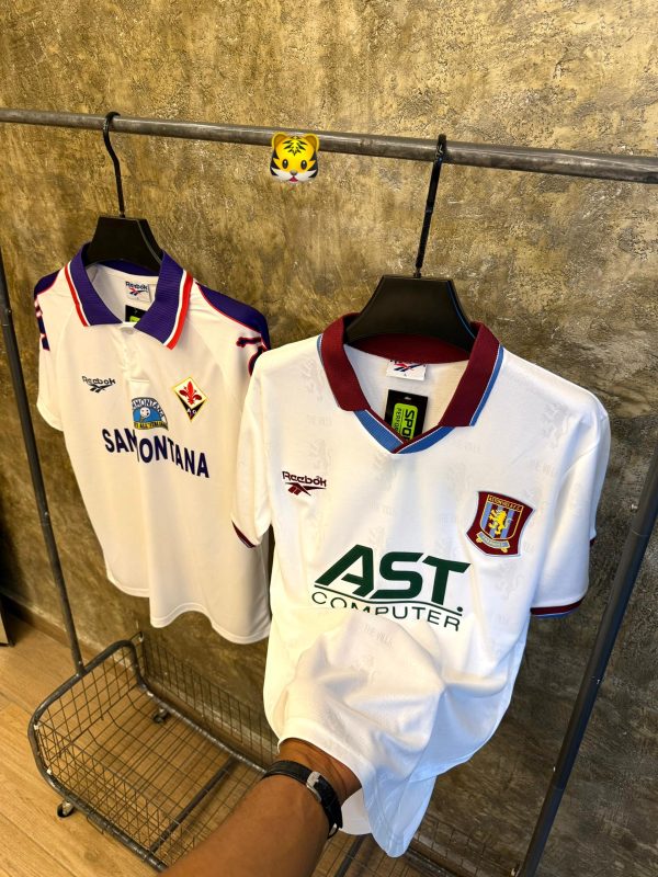 White luxury and rare Jersey - Image 2