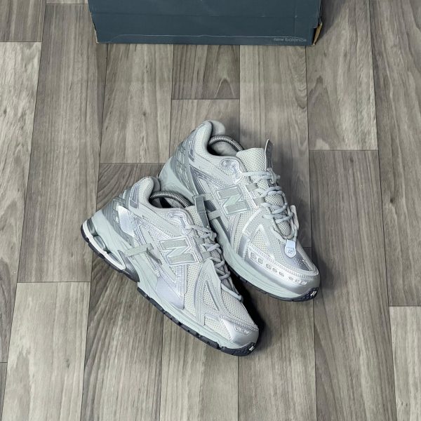 NB 1906 Silver - Image 2