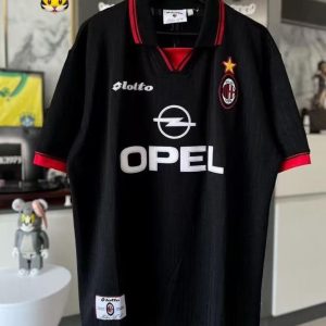 Milan Retro Black