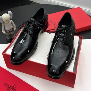 Valentino cooperate shoe