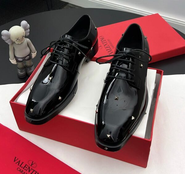 Valentino cooperate shoe