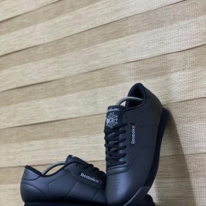Reebok Charm Black
