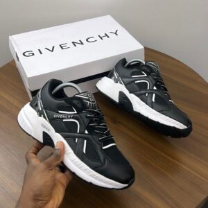 Givenchy leather snks Black