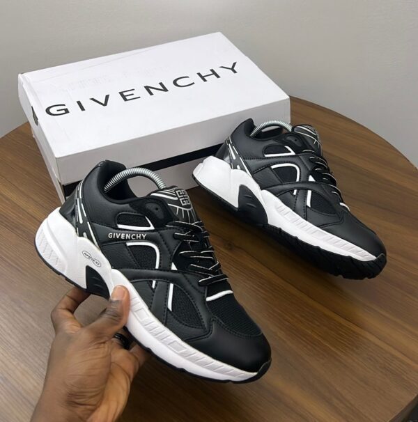 Givenchy leather snks Black