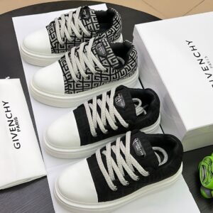 Givenchy Paris snks available in 2 colors