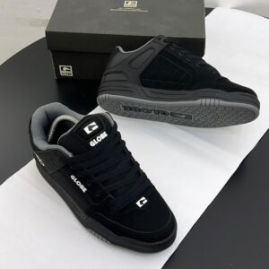 Globe Tilt Shoes Black