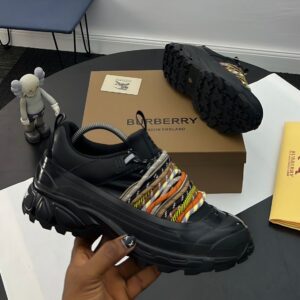 Burberry Low Top Casual Sneakers