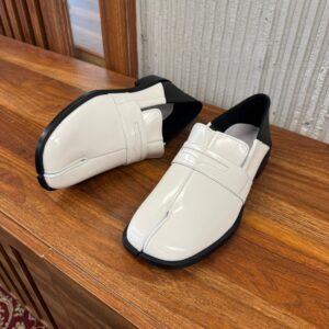 MAISON MARGIELA LOAFERS WHITE