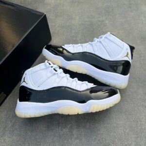 AJ 11 White & Black