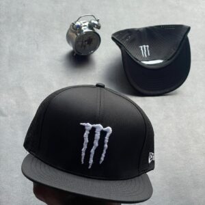MONSTER BLACK FACECAP