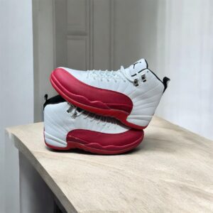 AJ 12 Retro Cherry