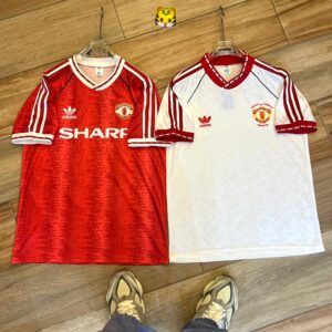 MANCHESTER UNITED RETRO JERSEY IN 2 COLORS