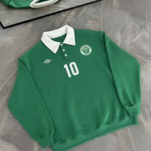 GREEN SWEATSHIRT