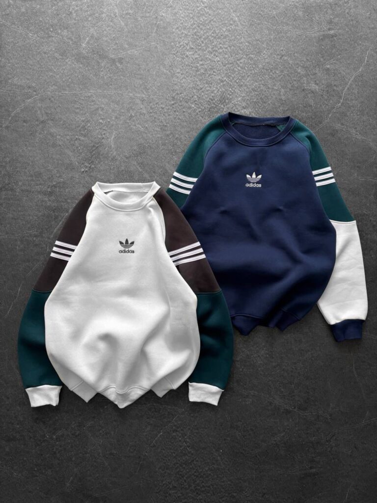 AD SWEATSHIRT IN 2 COLORS