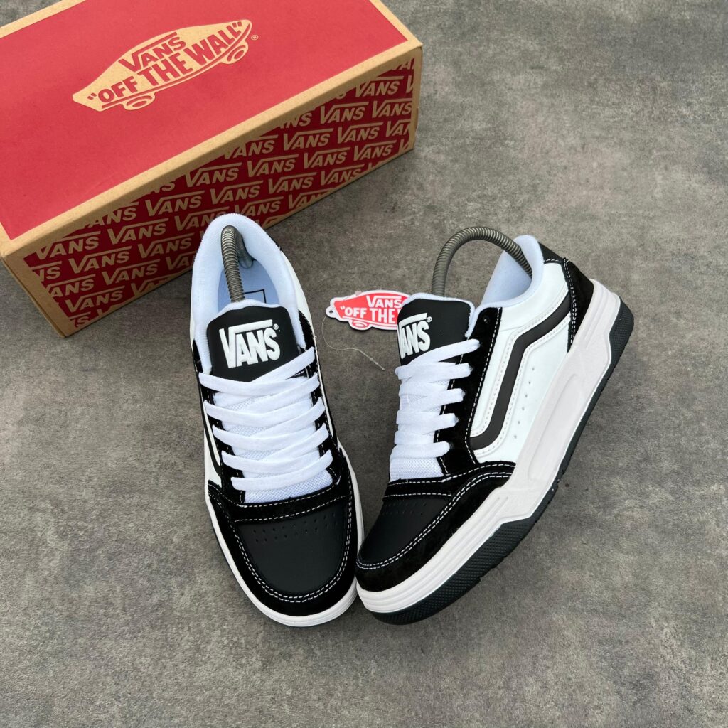 VANS HYALINE 90s PANDA