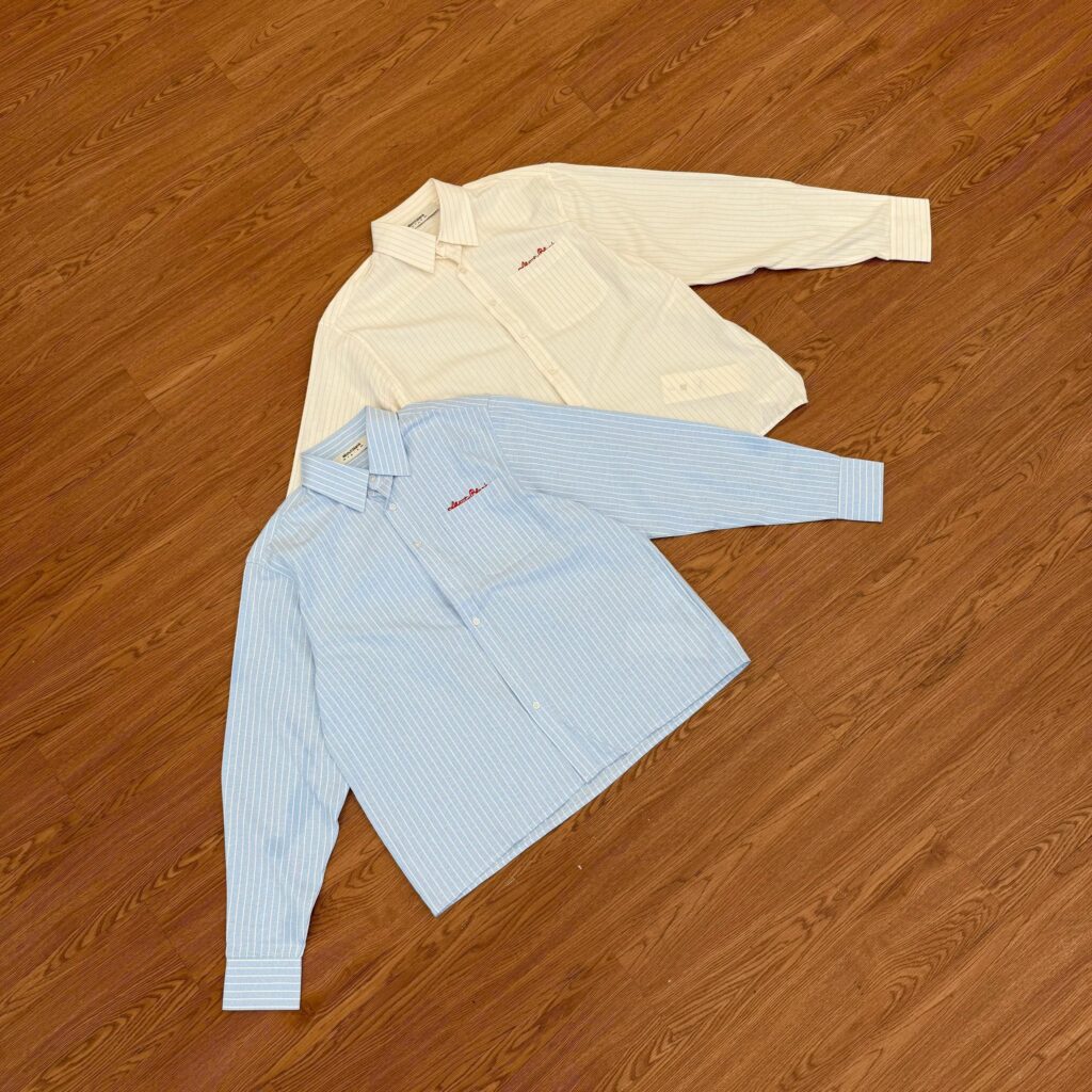 T SHIRTS IN 2 COLORS