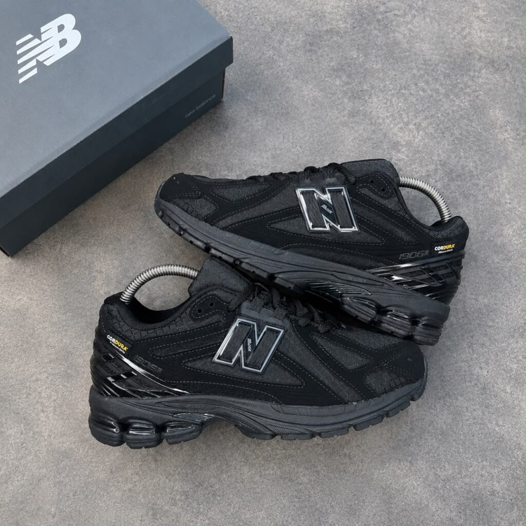 NB 990v3 BLACK